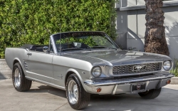 Annonce 400099822/CHA_1966_Ford_Mustang_A-Code_Convertible picto1