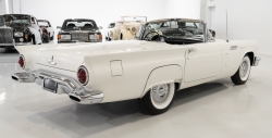 Annonce 400217779/CHA_1957_FORD_THUNDERBIRD_ROADSTER picto5