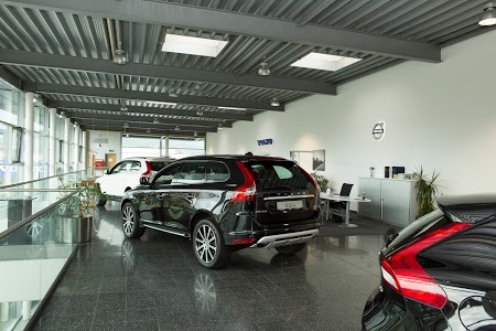 Volvo, Land Rover & Jaguar dealership La Linea