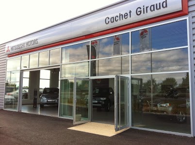 Cachet Giraud Poitiers - Volvo - Mitsubishi
