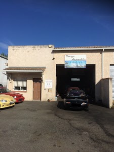 Barizza Automobiles - Location de Voiture photo1