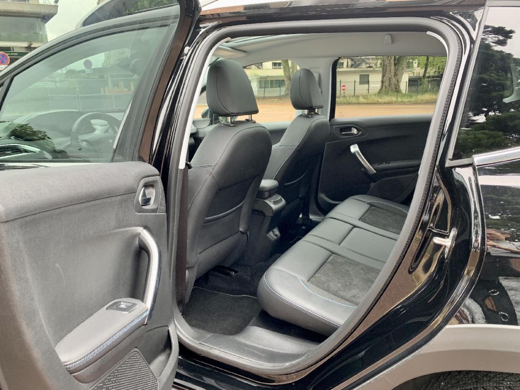 Annonce 352053352/647VO000604 photo7