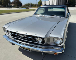 Ford Mustang COUPE TOIT VINYLE GT CODE A 1966 24-Dordogne