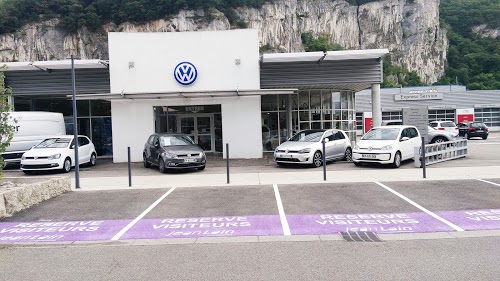 Volkswagen DAUPHINE SPORT AUTO SAS