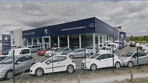 RICHARDS AUTOMOBILES photo1