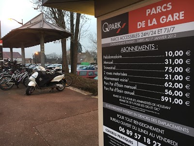 Parking Q-Park Houdan Gare