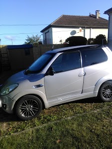AUTO MODERNE VOITURE SANS PERMIS 60 Ligier beauvais