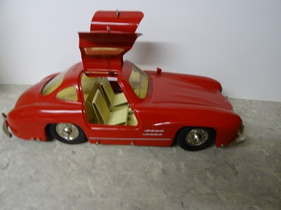 Trains et Autos Modèles Collections