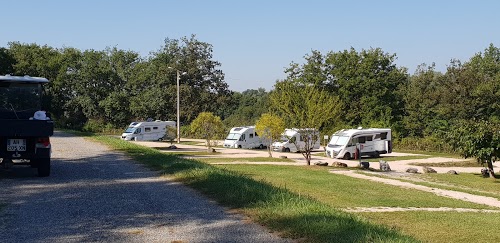 Aire CAMPING-CAR PARK