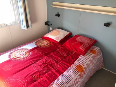 Camping Municipal La Pinède **