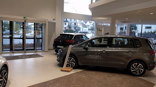 Volkswagen Le Plessis-Robinson STNA