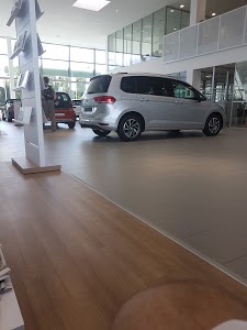 Genin Automobiles Occasions