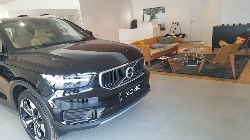 Delhorbe Automobiles // HYUNDAI - VOLVO - ISUZU