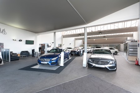 Mercedes-Benz Piret La Louvière