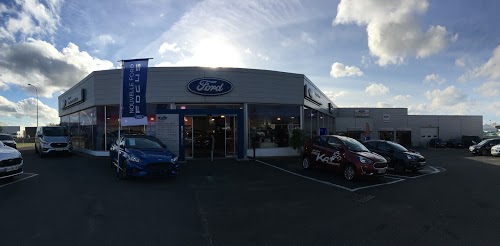 FORD PONT AUTOMOBILES