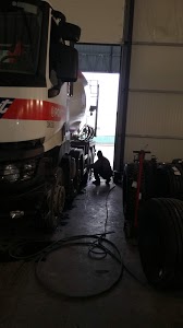 First Stop - Saran Pneus