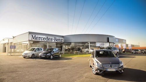 SAGA Mercedes-Benz Lens