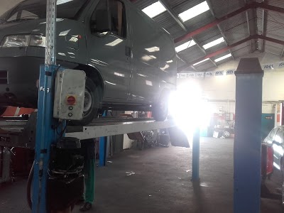 Auto-satisfaction Garage Solidaire