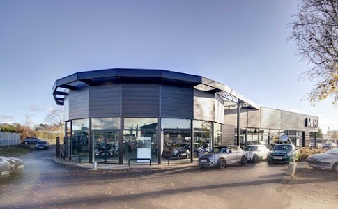 MINI NANTES - Pays de Loire Automobiles