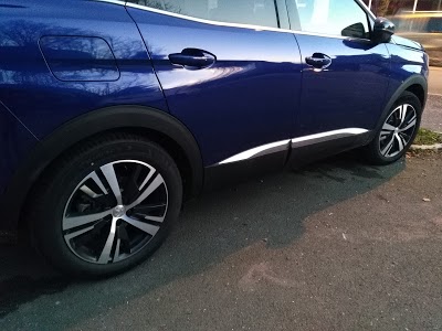 G. NEDELEC LANDIVISIAU - PEUGEOT AUTO SERVICES