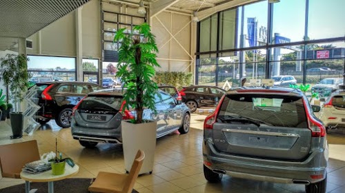 PEMZEC Automobiles . VOLVO