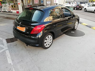 Station-service Total