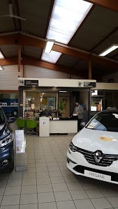 RENAULT DACIA TONNEINS