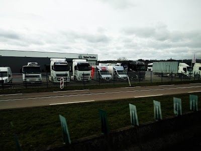 NISSAN TRUCKS RELAIS POIDS LOURDS BERRY