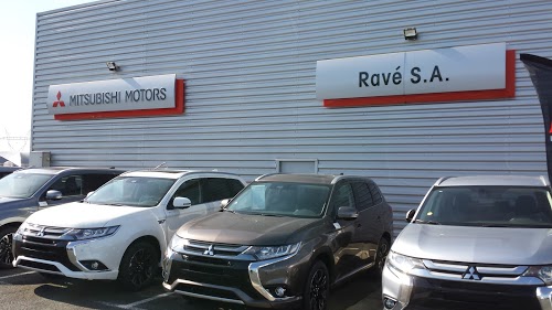 Mercedes & Mitsubishi Ravé Automobiles