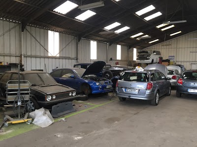 Rostrenen Mécanique Carrosserie (garage automobile)