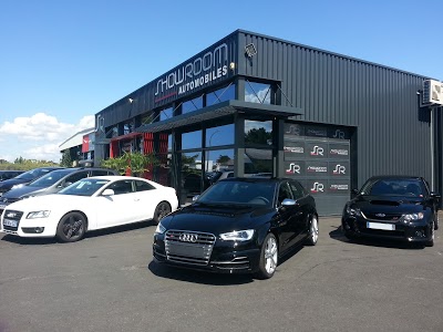 SHOWROOM Automobiles