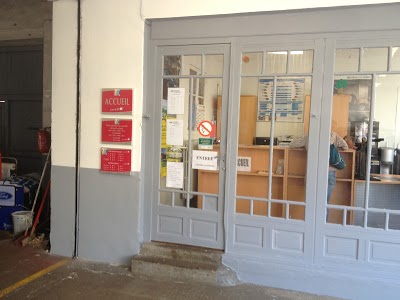 GARAGE BEAUFORT Agent FORD Carrosserie FIVE STAR