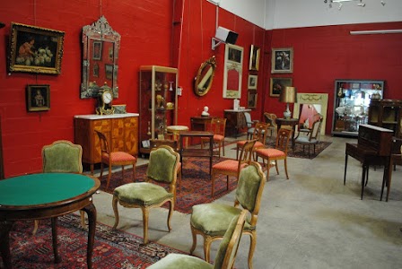 JAKOBOWICZ & ASSOCIES