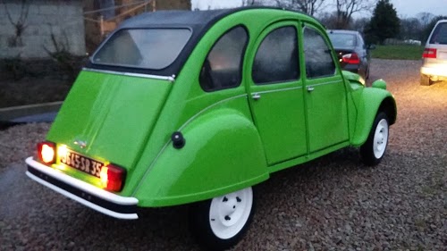 A.R.C CARROSSERIE-PEINTURE-RESTAURATION-TOUTES MARQUES.