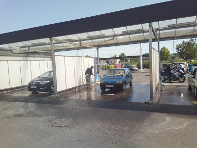 AUTO WASH CENTER