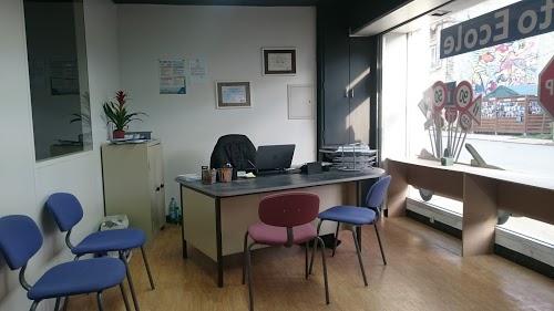 AU PALAIS DE LA CONDUITE