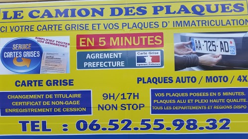 JCB - Camion Des Plaques