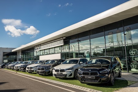 BMW - BMW i. Angoulême L'Espace Bienvenue